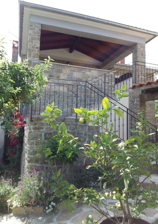 Apartmani Damiani Grožnjan Exterior foto